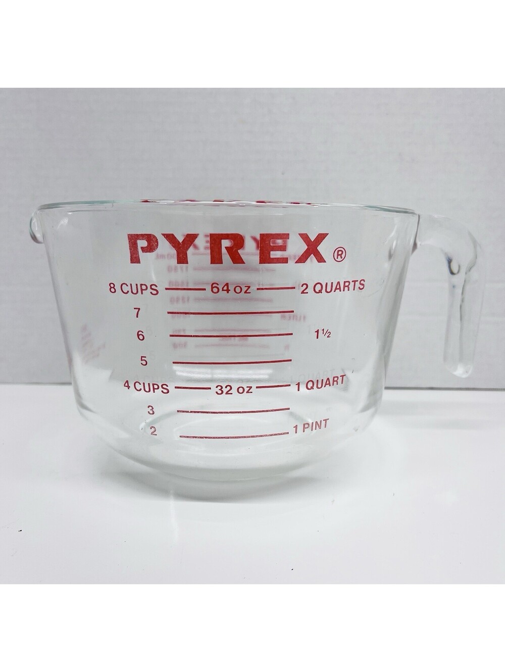 Vintage PYREX Glass Measuring Cup 8 Cups 64oz 2 Qt Bowl Handle Model 564 USA